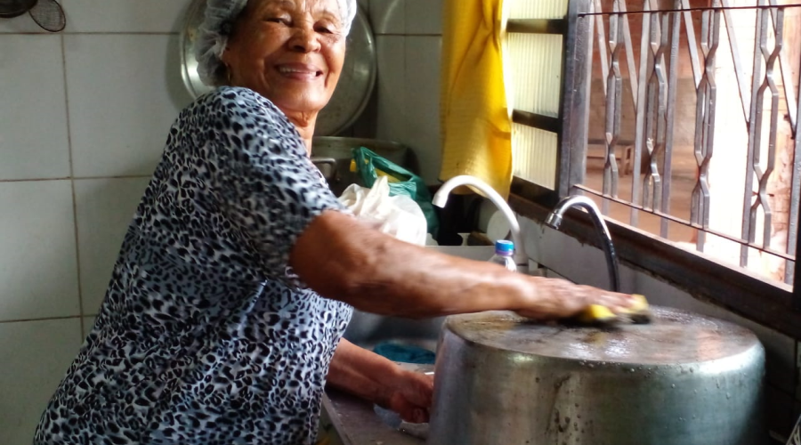 Pastoral da Criança serve Sopa