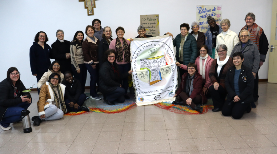 Apresentação do estandarte da CFFB