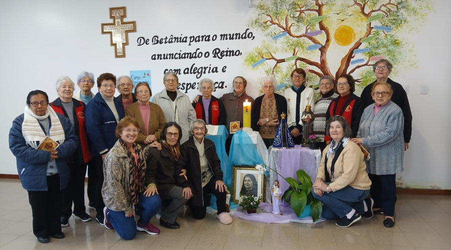 Irmãs 60+:  Um encontro com o caminho da vida interior