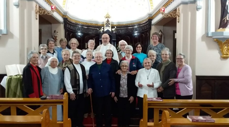 Retiro na Casa Mãe