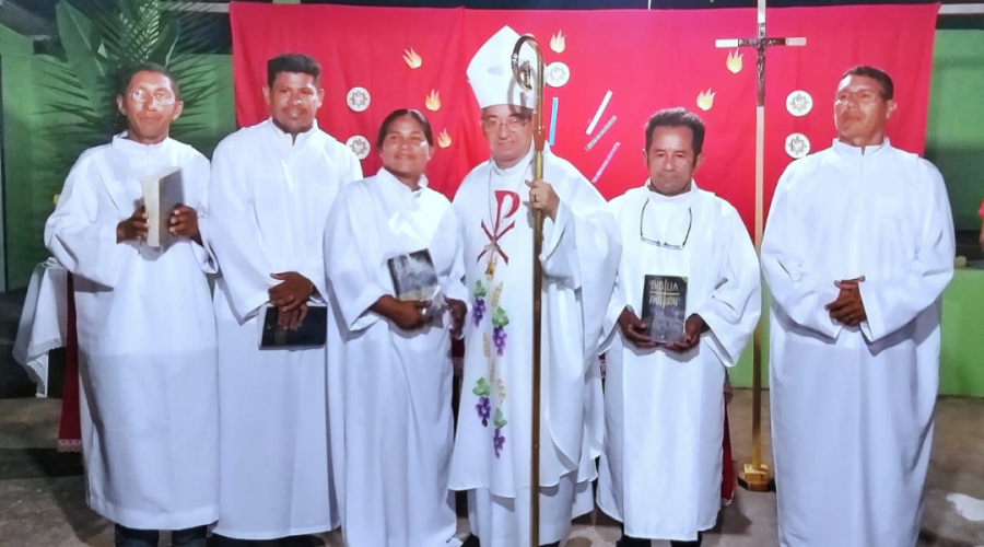Sacramentos e Investidura Ministro do Culto e da Palavra